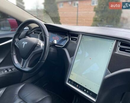 Красный Тесла Модель С, объемом двигателя 0 л и пробегом 236 тыс. км за 12999 $, фото 29 на Automoto.ua