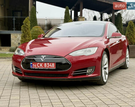 Червоний Тесла Модель С, об'ємом двигуна 0 л та пробігом 122 тис. км за 13450 $, фото 2 на Automoto.ua