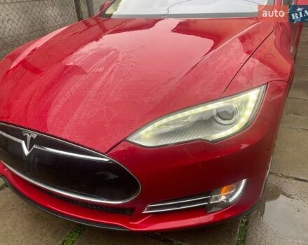Красный Тесла Модель С, объемом двигателя 0 л и пробегом 186 тыс. км за 11500 $, фото 14 на Automoto.ua