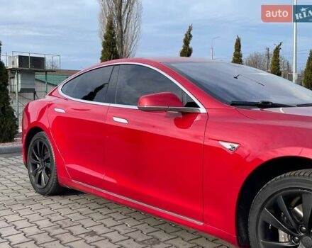 Червоний Тесла Модель С, об'ємом двигуна 0 л та пробігом 236 тис. км за 12999 $, фото 10 на Automoto.ua