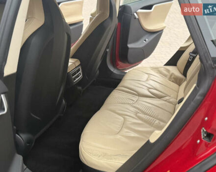 Червоний Тесла Модель С, об'ємом двигуна 0 л та пробігом 122 тис. км за 13450 $, фото 47 на Automoto.ua