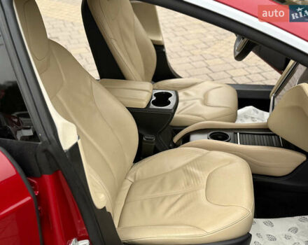 Червоний Тесла Модель С, об'ємом двигуна 0 л та пробігом 122 тис. км за 13450 $, фото 45 на Automoto.ua