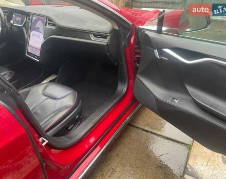 Красный Тесла Модель С, объемом двигателя 0 л и пробегом 186 тыс. км за 11500 $, фото 8 на Automoto.ua