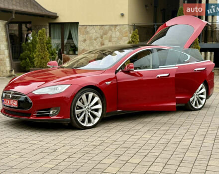 Червоний Тесла Модель С, об'ємом двигуна 0 л та пробігом 122 тис. км за 13450 $, фото 25 на Automoto.ua