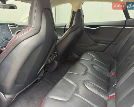 Червоний Тесла Модель С, об'ємом двигуна 0 л та пробігом 145 тис. км за 13700 $, фото 12 на Automoto.ua