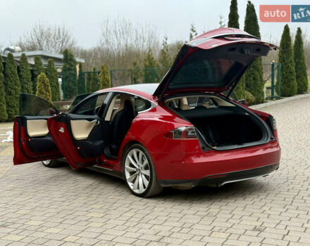 Червоний Тесла Модель С, об'ємом двигуна 0 л та пробігом 122 тис. км за 13450 $, фото 37 на Automoto.ua