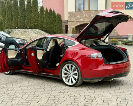 Червоний Тесла Модель С, об'ємом двигуна 0 л та пробігом 122 тис. км за 13450 $, фото 30 на Automoto.ua