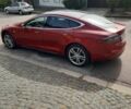 Красный Тесла Модель С, объемом двигателя 0 л и пробегом 150 тыс. км за 16650 $, фото 2 на Automoto.ua