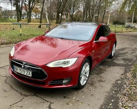 Червоний Тесла Модель С, об'ємом двигуна 0 л та пробігом 150 тис. км за 14850 $, фото 3 на Automoto.ua