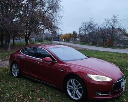 Красный Тесла Модель С, объемом двигателя 0 л и пробегом 274 тыс. км за 14900 $, фото 7 на Automoto.ua