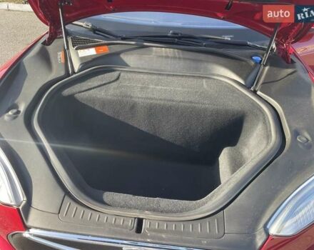 Красный Тесла Модель С, объемом двигателя 0 л и пробегом 108 тыс. км за 13900 $, фото 18 на Automoto.ua