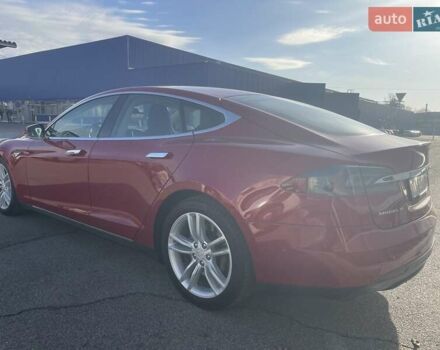 Красный Тесла Модель С, объемом двигателя 0 л и пробегом 108 тыс. км за 13900 $, фото 28 на Automoto.ua