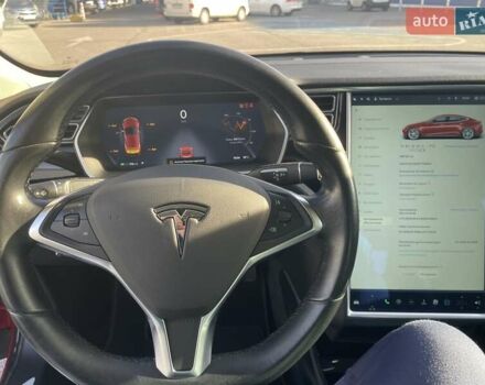 Красный Тесла Модель С, объемом двигателя 0 л и пробегом 108 тыс. км за 13900 $, фото 21 на Automoto.ua