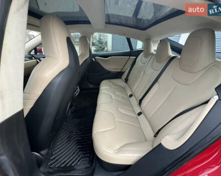 Червоний Тесла Модель С, об'ємом двигуна 0 л та пробігом 155 тис. км за 13500 $, фото 62 на Automoto.ua