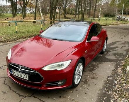 Красный Тесла Модель С, объемом двигателя 0 л и пробегом 150 тыс. км за 13999 $, фото 7 на Automoto.ua