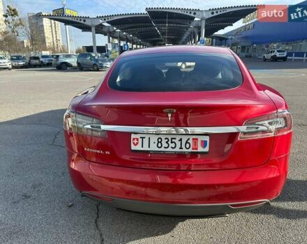 Красный Тесла Модель С, объемом двигателя 0 л и пробегом 108 тыс. км за 13900 $, фото 34 на Automoto.ua