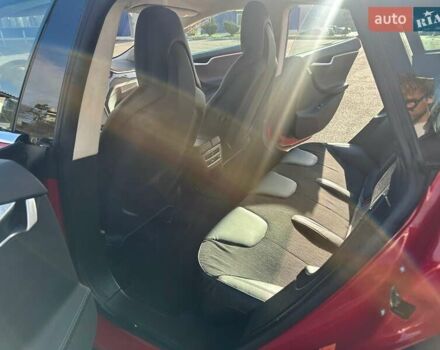 Красный Тесла Модель С, объемом двигателя 0 л и пробегом 108 тыс. км за 13900 $, фото 39 на Automoto.ua