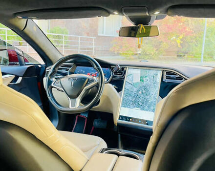 Червоний Тесла Модель С, об'ємом двигуна 0 л та пробігом 80 тис. км за 12800 $, фото 21 на Automoto.ua