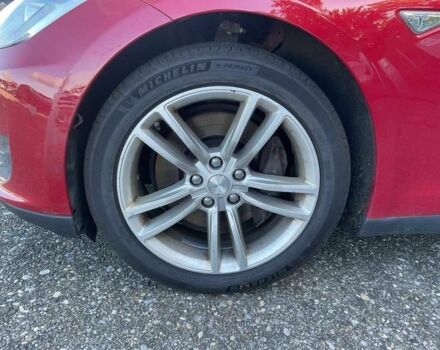 Красный Тесла Модель С, объемом двигателя 0 л и пробегом 322 тыс. км за 9990 $, фото 10 на Automoto.ua