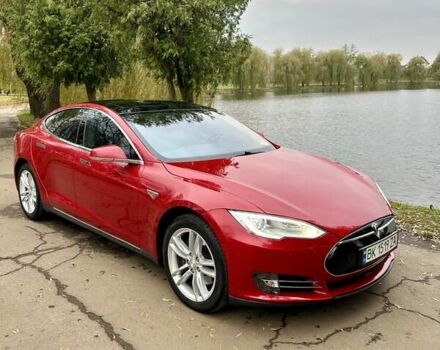 Червоний Тесла Модель С, об'ємом двигуна 0 л та пробігом 150 тис. км за 14850 $, фото 10 на Automoto.ua