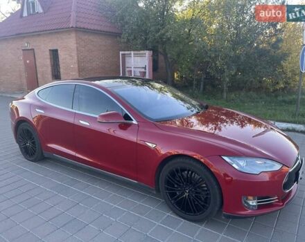Красный Тесла Модель С, объемом двигателя 0 л и пробегом 201 тыс. км за 13800 $, фото 8 на Automoto.ua