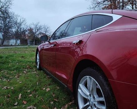 Красный Тесла Модель С, объемом двигателя 0 л и пробегом 274 тыс. км за 14900 $, фото 2 на Automoto.ua