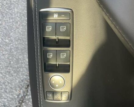 Красный Тесла Модель С, объемом двигателя 0 л и пробегом 108 тыс. км за 13900 $, фото 24 на Automoto.ua