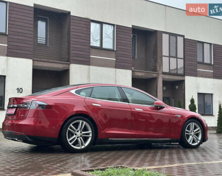 Красный Тесла Модель С, объемом двигателя 0 л и пробегом 188 тыс. км за 15300 $, фото 5 на Automoto.ua