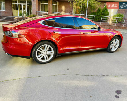 Червоний Тесла Модель С, об'ємом двигуна 0 л та пробігом 80 тис. км за 12800 $, фото 6 на Automoto.ua