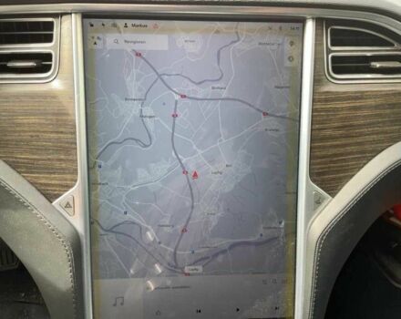 Красный Тесла Модель С, объемом двигателя 0 л и пробегом 322 тыс. км за 9990 $, фото 7 на Automoto.ua