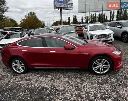 Красный Тесла Модель С, объемом двигателя 0 л и пробегом 88 тыс. км за 15900 $, фото 2 на Automoto.ua