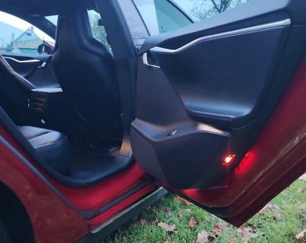 Красный Тесла Модель С, объемом двигателя 0 л и пробегом 274 тыс. км за 14900 $, фото 14 на Automoto.ua