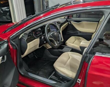 Червоний Тесла Модель С, об'ємом двигуна 0 л та пробігом 263 тис. км за 13500 $, фото 7 на Automoto.ua