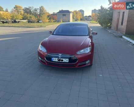 Красный Тесла Модель С, объемом двигателя 0 л и пробегом 201 тыс. км за 13800 $, фото 6 на Automoto.ua