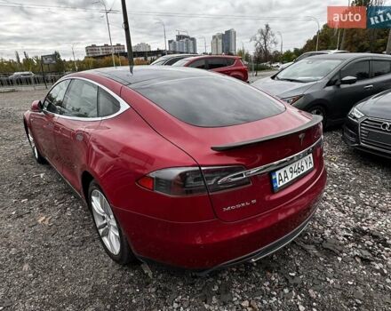 Красный Тесла Модель С, объемом двигателя 0 л и пробегом 88 тыс. км за 15900 $, фото 5 на Automoto.ua