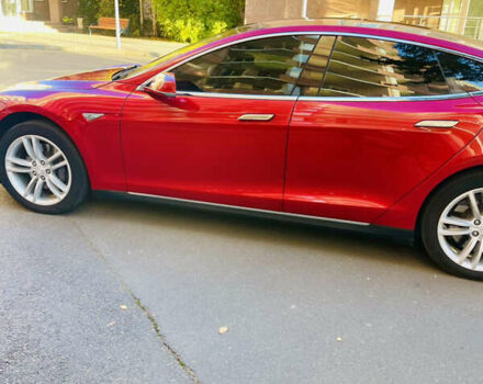 Червоний Тесла Модель С, об'ємом двигуна 0 л та пробігом 80 тис. км за 12800 $, фото 16 на Automoto.ua