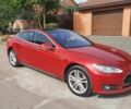 Красный Тесла Модель С, объемом двигателя 0 л и пробегом 150 тыс. км за 16650 $, фото 5 на Automoto.ua