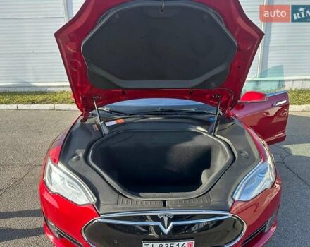 Красный Тесла Модель С, объемом двигателя 0 л и пробегом 108 тыс. км за 13900 $, фото 45 на Automoto.ua