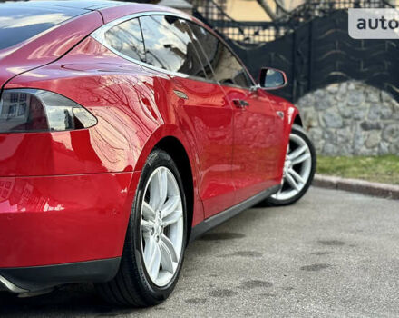 Червоний Тесла Модель С, об'ємом двигуна 0 л та пробігом 85 тис. км за 21499 $, фото 14 на Automoto.ua