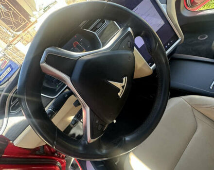 Красный Тесла Модель С, объемом двигателя 0 л и пробегом 285 тыс. км за 15555 $, фото 34 на Automoto.ua