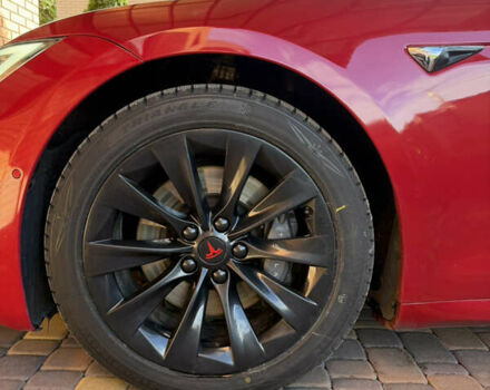 Тесла Модель С 2016 у Белой Церкве на Automoto.ua Червоний Тесла Модель С, об'ємом двигуна 0 л та пробігом 135 тис. км за 17900 $, фото 8 на Automoto.ua