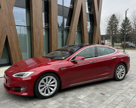 Красный Тесла Модель С, объемом двигателя 0 л и пробегом 227 тыс. км за 14300 $, фото 6 на Automoto.ua