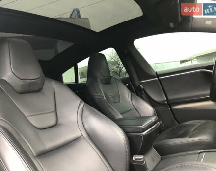 Червоний Тесла Модель С, об'ємом двигуна 0 л та пробігом 160 тис. км за 16900 $, фото 20 на Automoto.ua