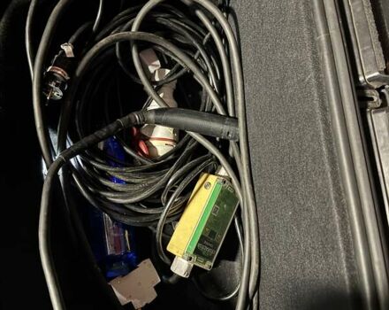 Красный Тесла Модель С, объемом двигателя 0 л и пробегом 129 тыс. км за 19800 $, фото 11 на Automoto.ua