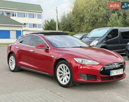 Красный Тесла Модель С, объемом двигателя 0 л и пробегом 201 тыс. км за 15800 $, фото 3 на Automoto.ua