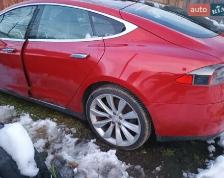 Красный Тесла Модель С, объемом двигателя 0 л и пробегом 237 тыс. км за 13500 $, фото 19 на Automoto.ua