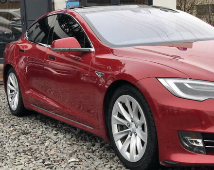 Червоний Тесла Модель С, об'ємом двигуна 0 л та пробігом 160 тис. км за 16900 $, фото 12 на Automoto.ua