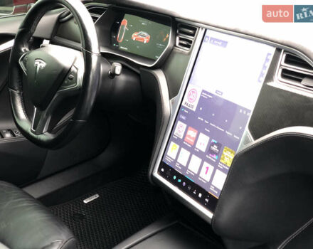 Червоний Тесла Модель С, об'ємом двигуна 0 л та пробігом 160 тис. км за 16900 $, фото 24 на Automoto.ua