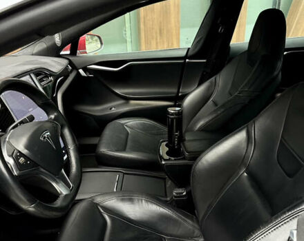 Красный Тесла Модель С, объемом двигателя 0 л и пробегом 227 тыс. км за 14300 $, фото 15 на Automoto.ua