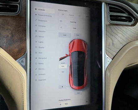 Тесла Модель С 2016 у Белой Церкве на Automoto.ua Червоний Тесла Модель С, об'ємом двигуна 0 л та пробігом 135 тис. км за 17900 $, фото 12 на Automoto.ua